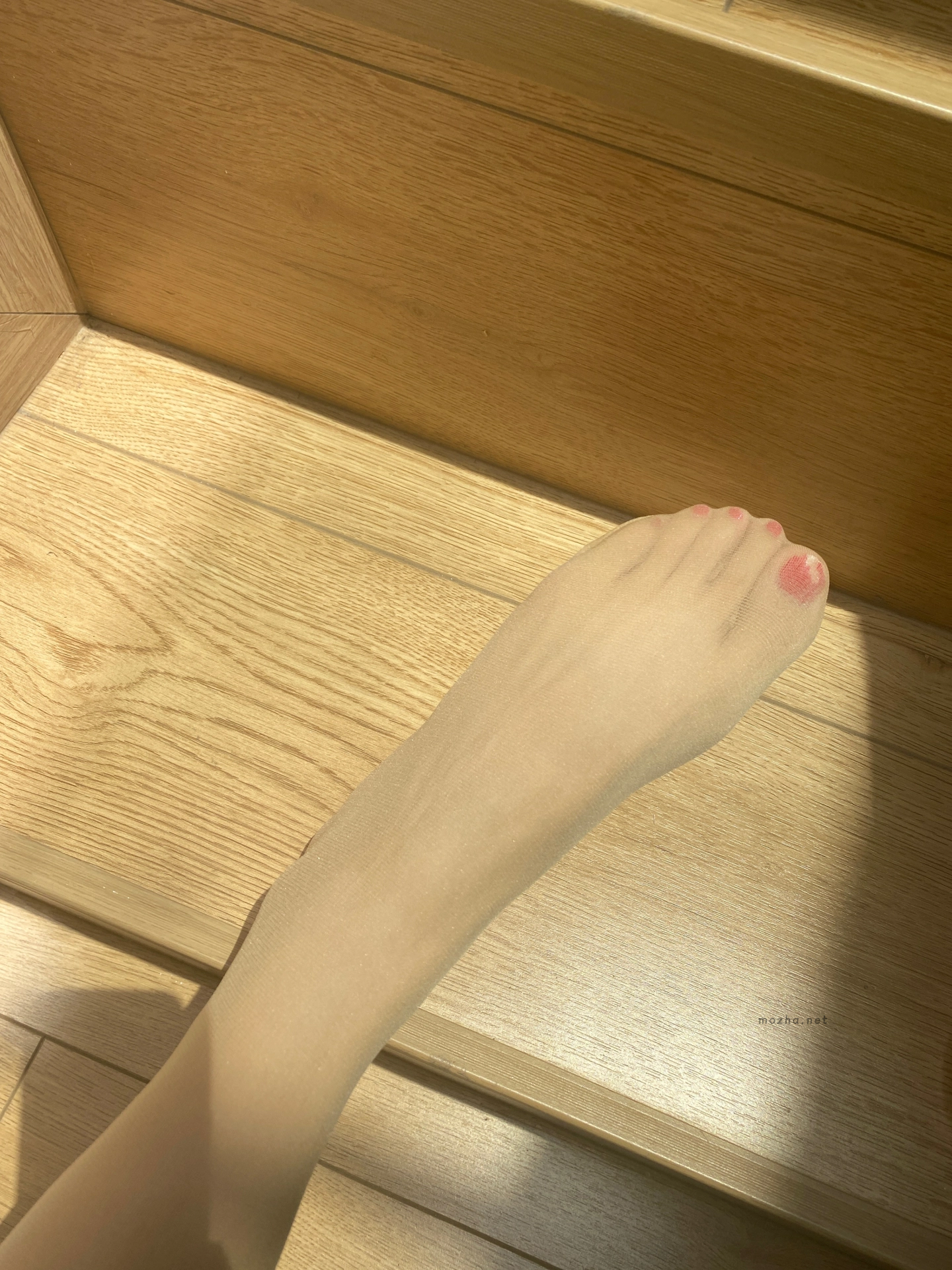 俏妞qiaoniuTT – 多足【9P】